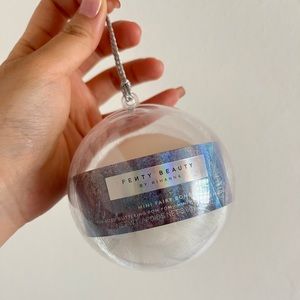 New Sealed! Fenty Beauty Mini Fairy Bomb Body Glitz Shimmer Puff